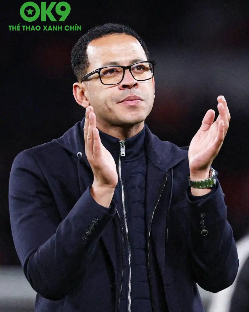 Cựu hậu vệ của Brighton & Hove Albion và Hull City hiện đang dẫn dắt CLB Strasbourg (Pháp) (Ảnh: The Touchline).