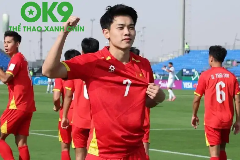 Đình Bắc chính là cầu thủ ghi bàn thắng đầu tiên của giải đấu. (Ảnh: AFC)